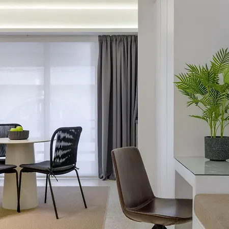 Momo Suites, Acropolis By Aura Homes Athens Room photo
