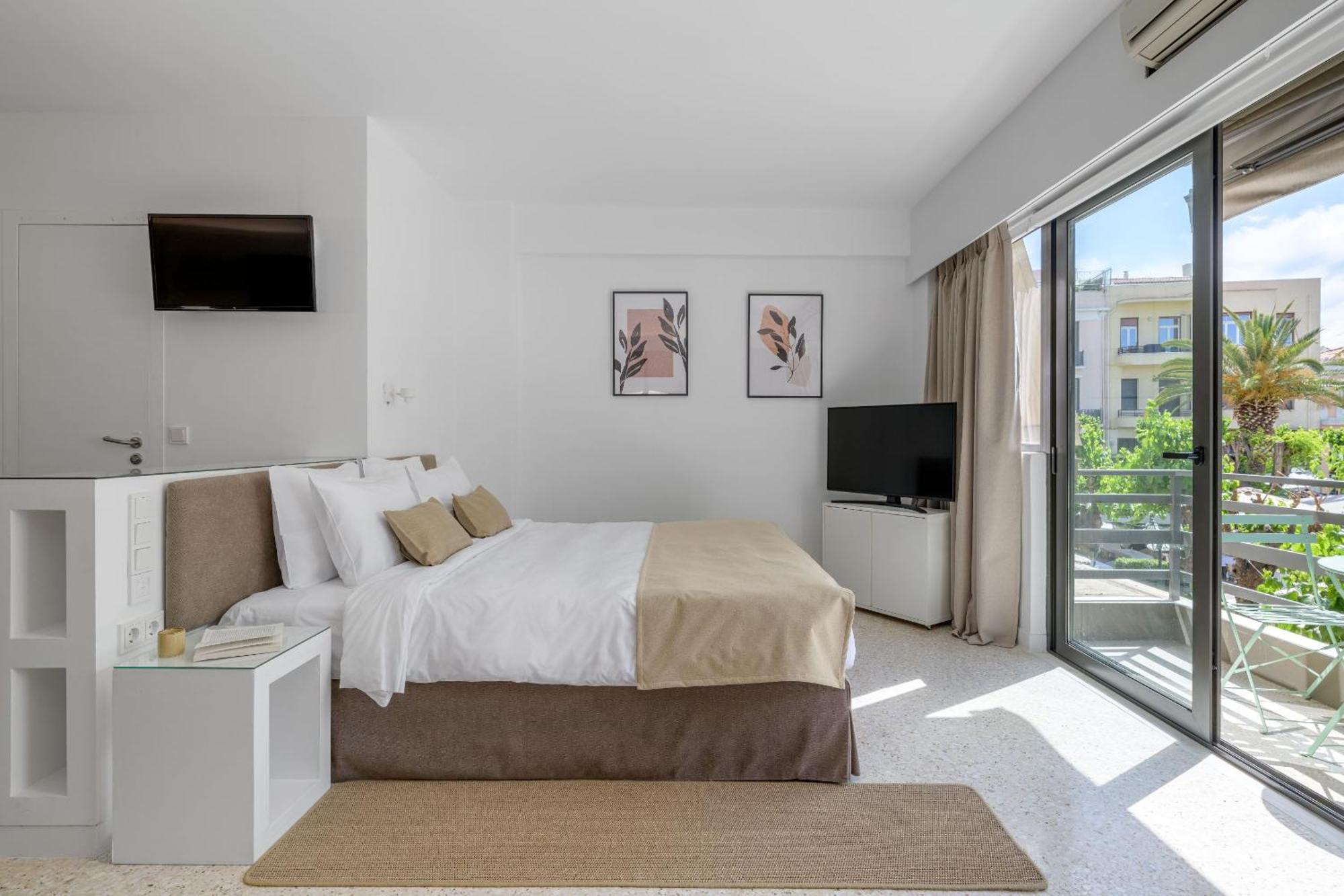 Apartment Momo Suites, Acropolis By Aura Homes *