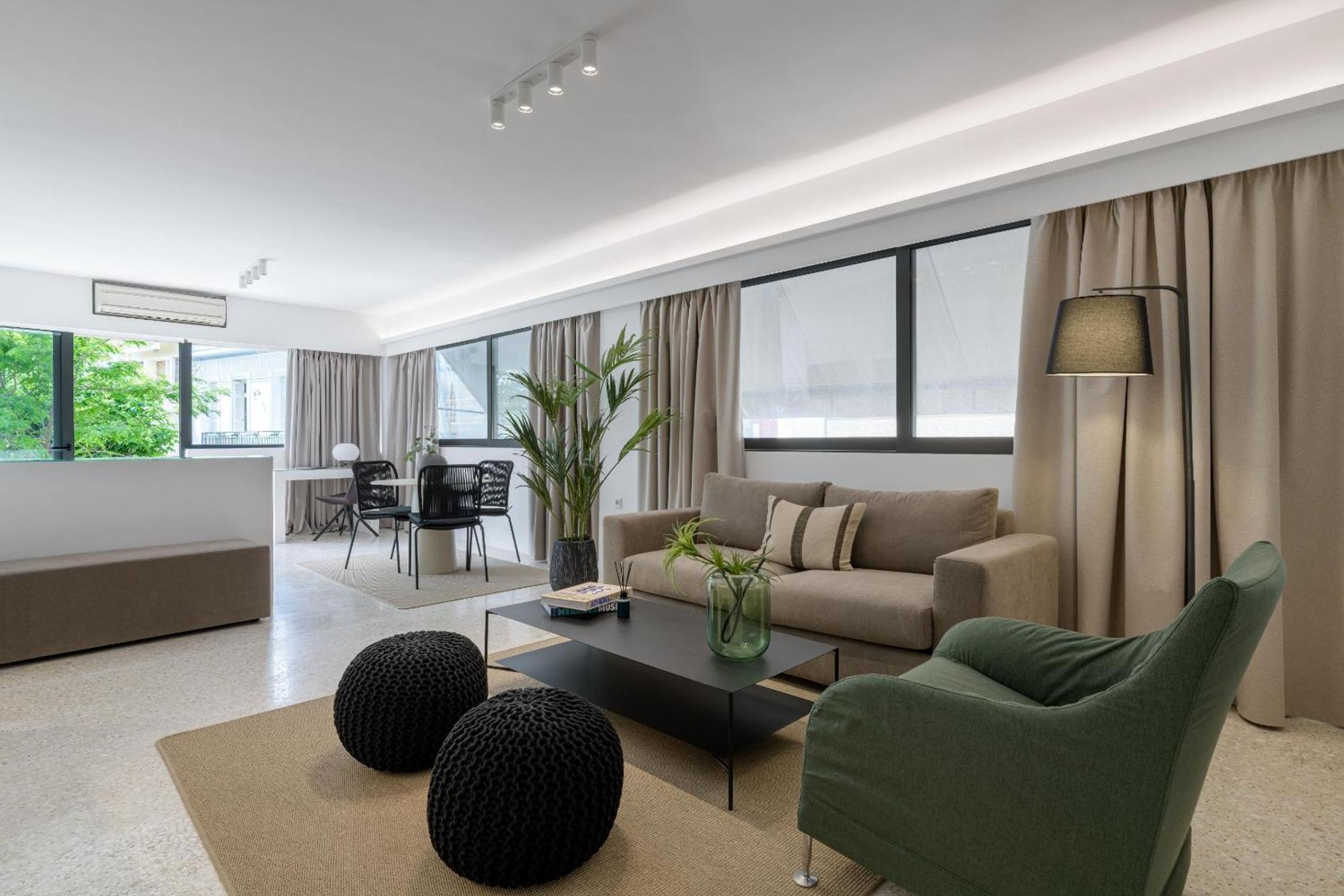 Momo Suites, Acropolis By Aura Homes * Atény